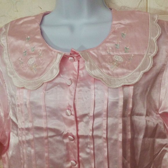 NWT NOS Prairie Collar Nightgown -M Buttons Pin-Tucks Puff LSL Shiny Pink Satin - Picture 5 of 11